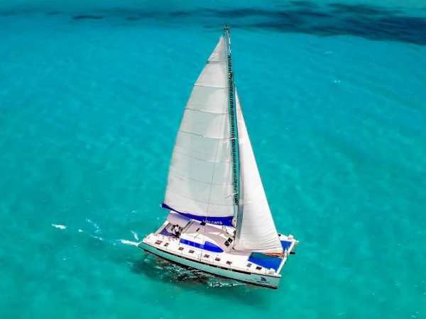 Cancun Tourism Catamaran 53 ft / 55 pax - Image 2